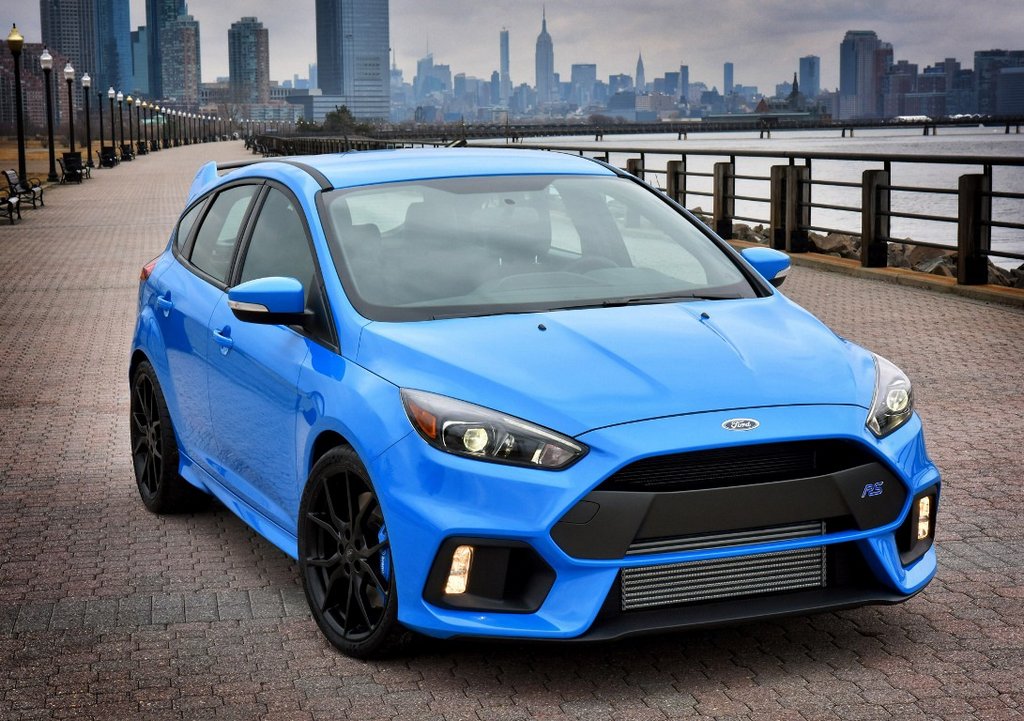 Recenzia športovej verzie hatchbacku Ford Focus RS