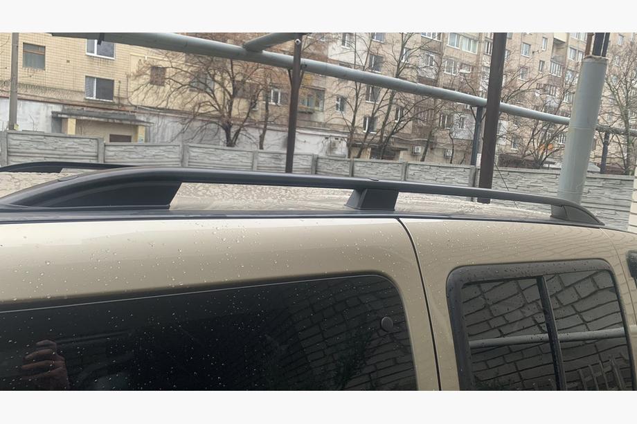 Fiat Doblo I 2005–2010 Strešné lyžiny Skyport (čierne) Fotografia 4