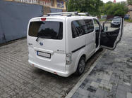 Nissan NV200 2009– Chrómové strešné lyžiny 143 cm, liatinové pätky fotografia 2