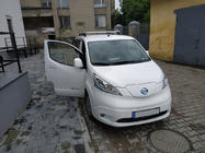 Nissan NV200 2009– Chrómové strešné lyžiny 143 cm, liatinové pätky fotografia 3