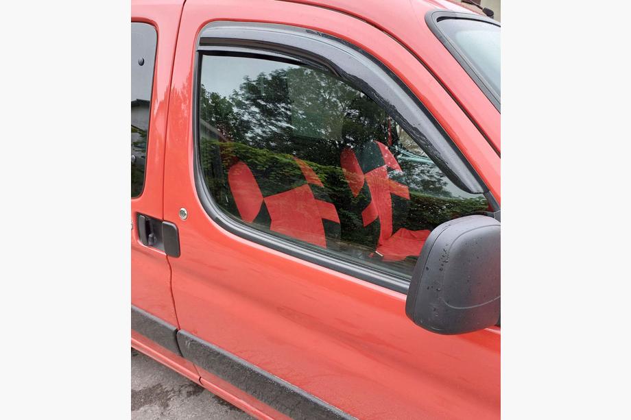 Renault Kangoo 1998–2008 Veterné deflektory okien 8 cm (2 ks, DDU) Image