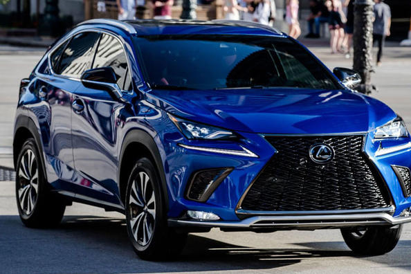 Recenzia prémiového crossovera Lexus NX 200