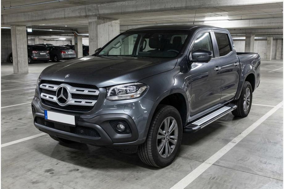 Mercedes X class 2017–2020 Bočné nášľapy Rainbow (2 ks, hliník) Image