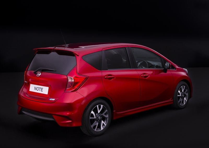 Recenzia kompaktného vanu Nissan Note