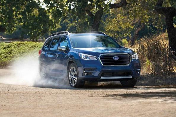 Recenzia vlajkového SUV Subaru Ascent