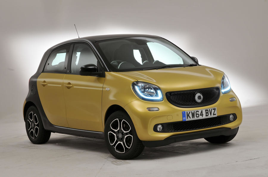 Recenzia kompaktného päťdverového hatchbacku Smart Forfour