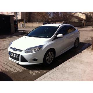 Bočné prahy Sedan 2011-2015 (na lakovanie) Ford Focus III 2011–2017 fotografia 2