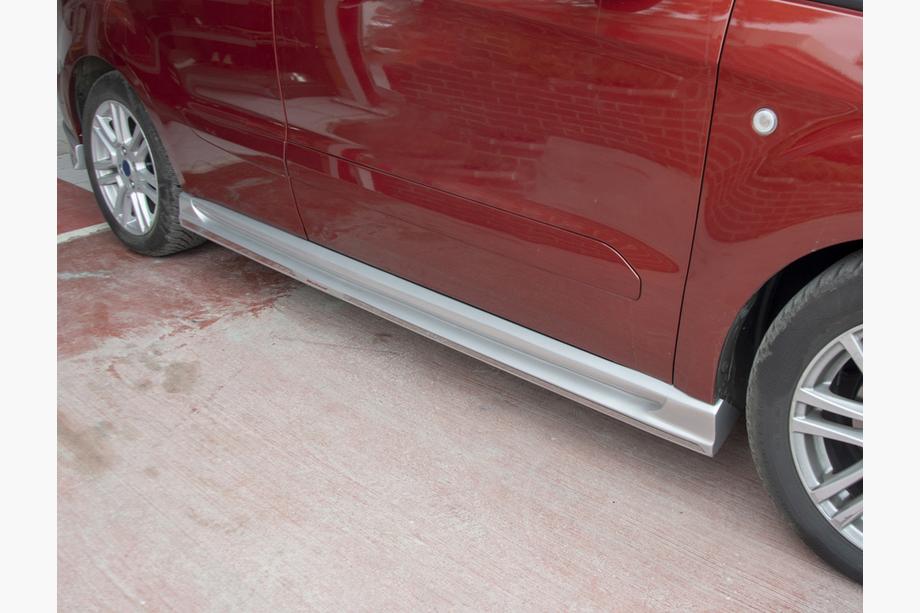 Ford Courier 2014–2023 Bočné prahy (na lakovanie) Image