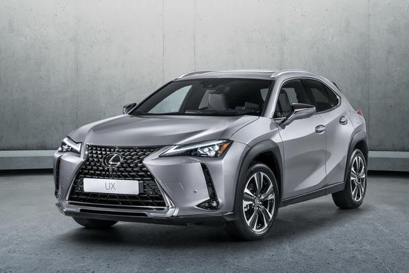 Recenzia nového kompaktného crossovera Lexus UX 200