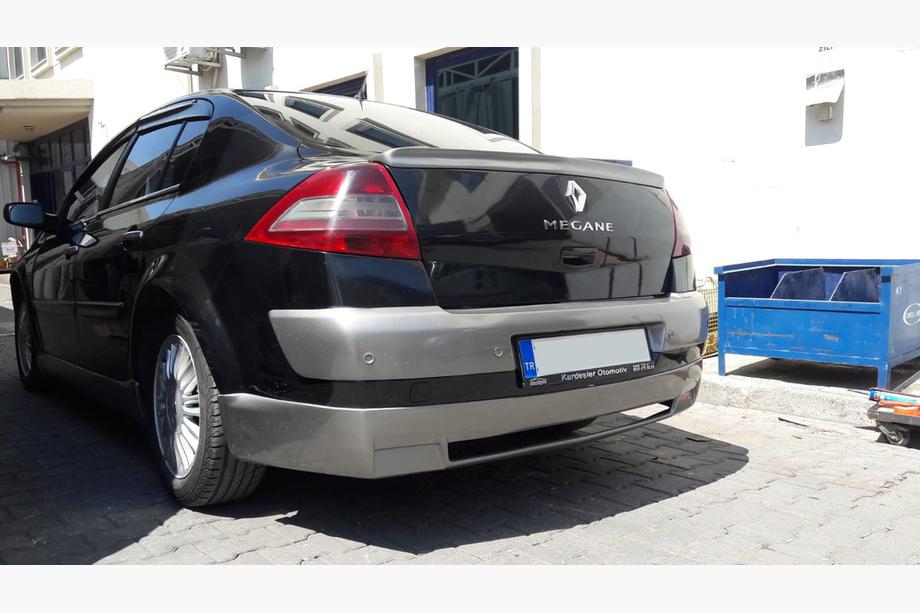 Renault Megane II 2004–2009 Zadný difúzor (na lakovanie) Image