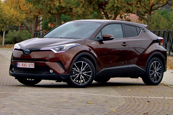Kompaktný mestský crossover Toyota C-HR