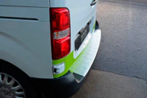 Peugeot Traveller 2017– Nerezová lišta na zadný nárazník s ohybom OmsaLine (nerez) fotografia 8