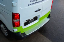 Peugeot Traveller 2017– Nerezová lišta na zadný nárazník s ohybom OmsaLine (nerez) fotografia 6