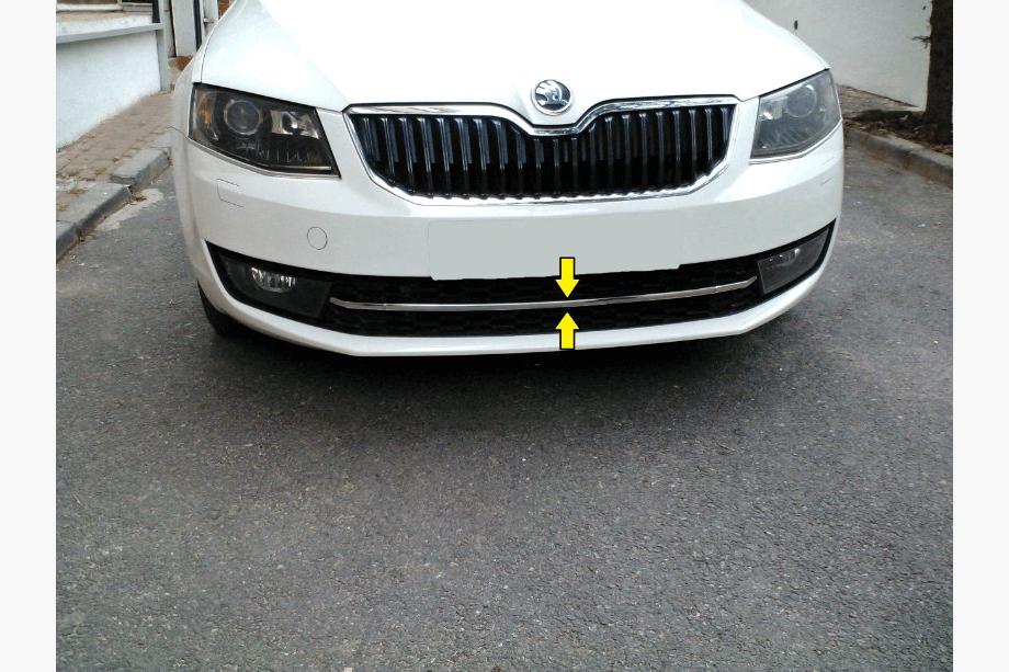 Skoda Octavia III A7 2013–2019 Nerezová ochranná lišta na predný nárazník 13-17 Carmos - turecká oceľ Image