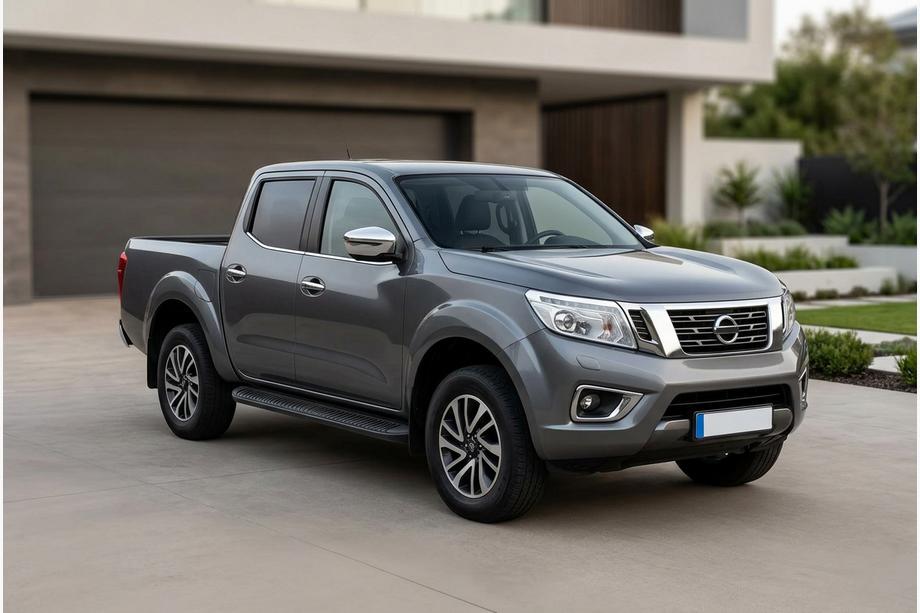 Nissan Navara/NP300 2016– Bočné prahy Tayga Black (2 ks, hliník) Image