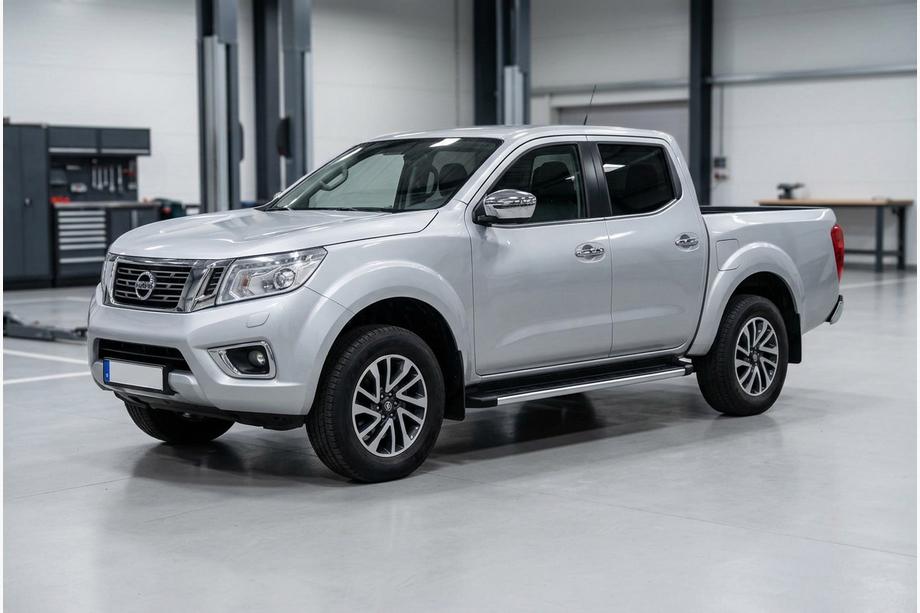 Nissan Navara/NP300 2016– Bočné nášľapy Fullmond (2 ks, hliník) Image