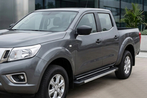 Nissan Navara/NP300 2016– Bočné nášľapy RedLine V1 (2 ks, hliník) fotografia 1