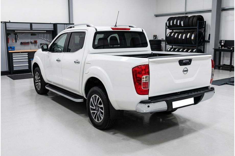Nissan Navara/NP300 2016– Bočné prahy Tayga Grey (2 ks, hlin.) Image