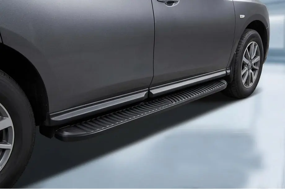 Nissan Pathfinder R52 2012–2021 Bočné nášľapy Tayga Black (2 ks, hliník) Image