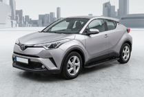 Toyota C-HR 2016–2023 Bočné nášľapy Allmond Black (2 ks, hliník) fotografia 1