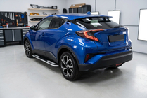 Toyota C-HR 2016–2023 Bočné nášľapy Tayga V2 (2 ks, hliník) fotografia 1