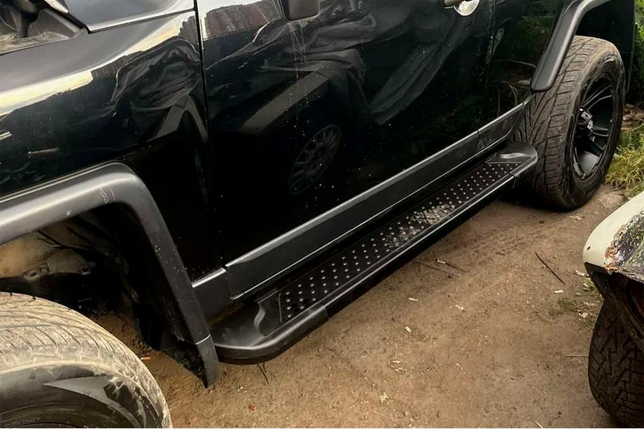 Toyota FJ Cruiser 2006–2022 Bočné nášľapy Allmond Black (2 ks, hliník) Image