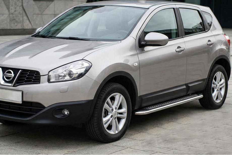 Nissan Qashqai 2010–2014 Bočné nášľapy Maydos V2 (2 ks, hliník/nehrdzavejúca oceľ) Krátky rázvor Image