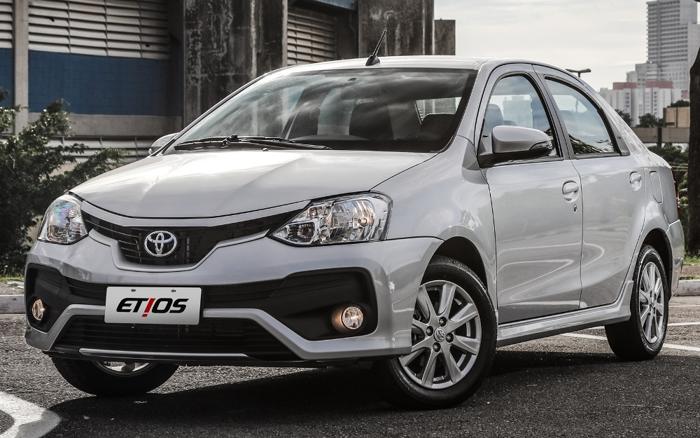 Recenzia lacného sedanu Toyota Etios