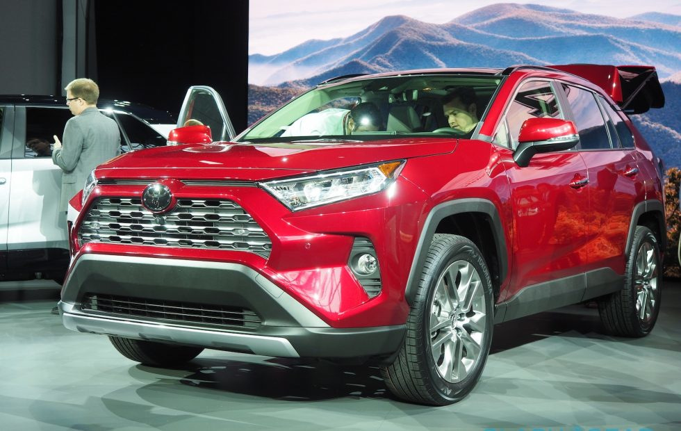 Crossover Toyota RAV4 modelového roka 2019