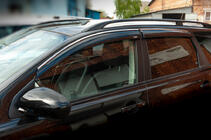 Nissan Qashqai 2010–2014 Okenné deflektory s chrómovou lištou (4 ks, Niken) fotografia 1
