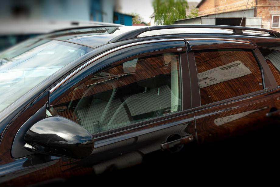 Nissan Qashqai 2010–2014 Okenné deflektory s chrómovou lištou (4 ks, Niken) Image