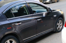 Chevrolet Cruze 2009–2015 Nerezové kryty dverových líšt fotografia 3
