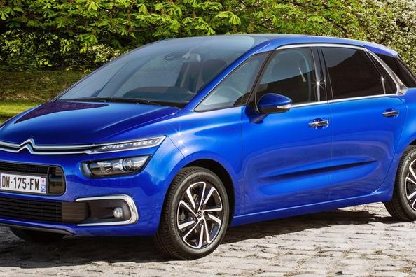 Recenzia kompaktného minivanu Citroen C4 Picasso