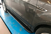 Ford Kuga/Escape 2013–2019 Bočné nášľapy Bosphorus Grey (2 ks, hliník) fotografia 4