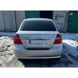 Plastový kryt zadného nárazníka s ohybom Chevrolet Aveo T250 2005–2011 fotografia 1