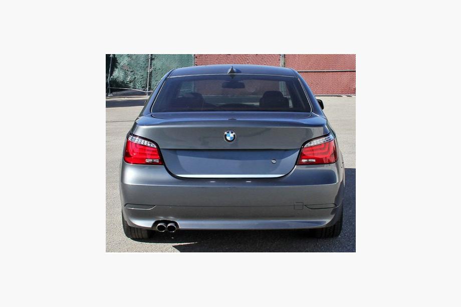 BMW 5. rad E60/E61 2003–2010 Nerezová lišta hrany kufra Image