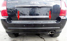 Kia Sportage 2004–2010 Nerezová lišta hrany kufra fotografia 1