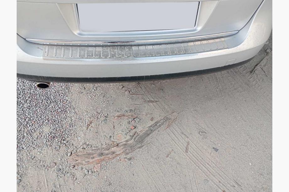 Volkswagen Passat B6 2006–2012 Ochranná lišta zadného nárazníka Carmos (iba SW) Image