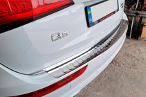 Audi Q5 2008–2017 Nerezová lišta na zadný nárazník Carmos (nerez) fotografia 4