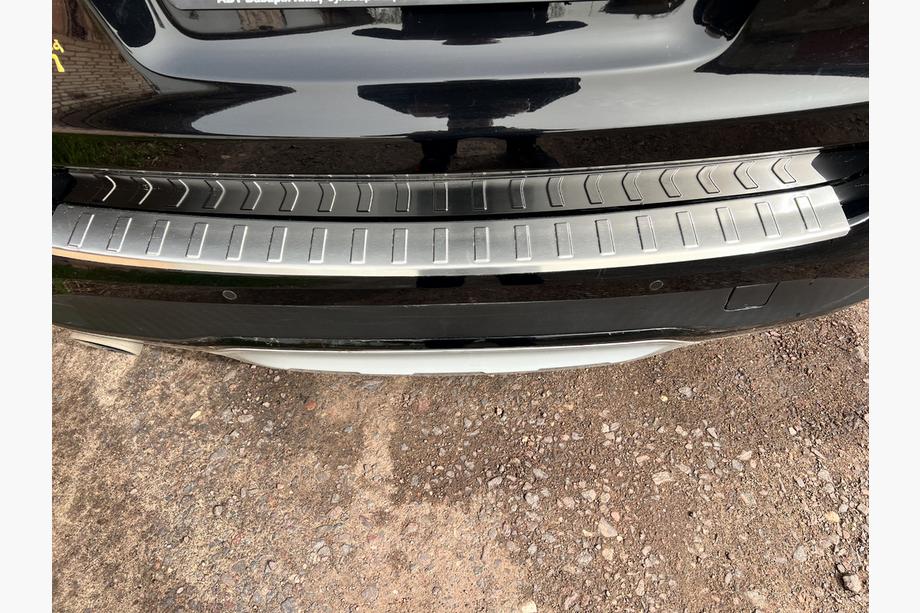 BMW X3 F25 2011–2018 Nerezová lišta na zadný nárazník Carmos Image