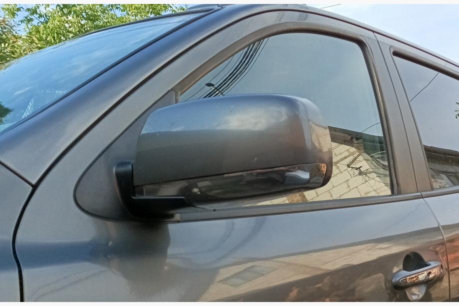 Hyundai Santa Fe 2 2006–2012 Nerezové chrómové kryty spätných zrkadiel (2 ks) Image