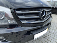 Mercedes Sprinter W906 2006–2018 Lišty na mriežku chladiča BlackChrome (2013↗, nehrdzavejúca oceľ) fotografia 1