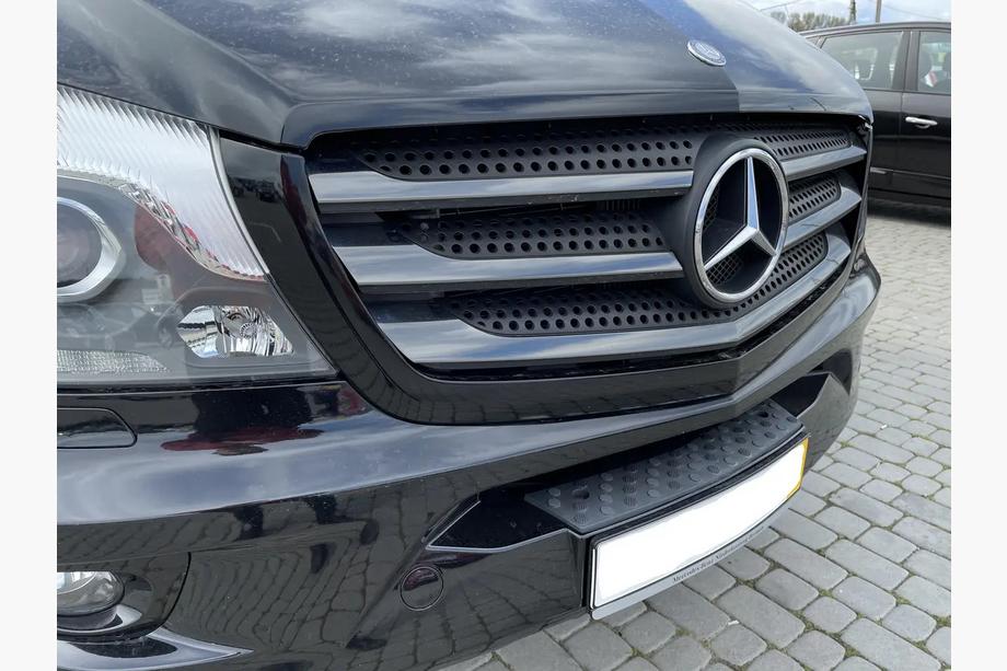 Mercedes Sprinter W906 2006–2018 Lišty na mriežku chladiča BlackChrome (2013↗, nehrdzavejúca oceľ) Image