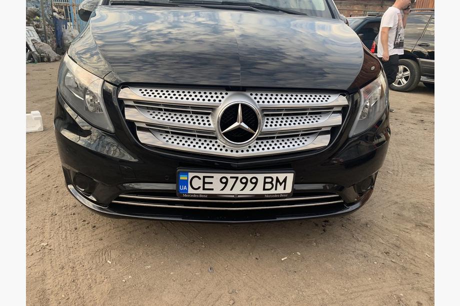 Mercedes Vito/V-trieda W447 2014– Lišty na masku 2014-2020 (5 ks, BlackChrome) Fotografia 5