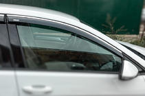 Volkswagen Golf 7/E-Golf 2012–2020 Okenné deflektory s chrómovou lištou HB (4 ks, Niken) fotografia 7