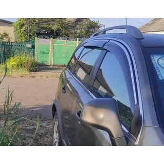 Okenné deflektory s chrómovou lištou (4 ks, Niken)