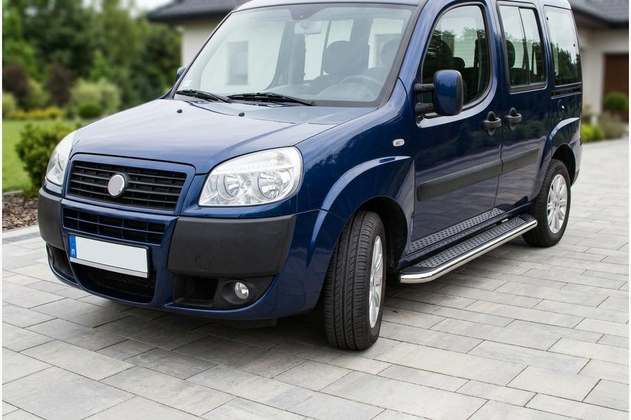 Fiat Doblo I 2005–2010 Bočné nášľapy Maydos V2 (2 ks, hliník/nehrdzavejúca oceľ) Štandardná základňa Image