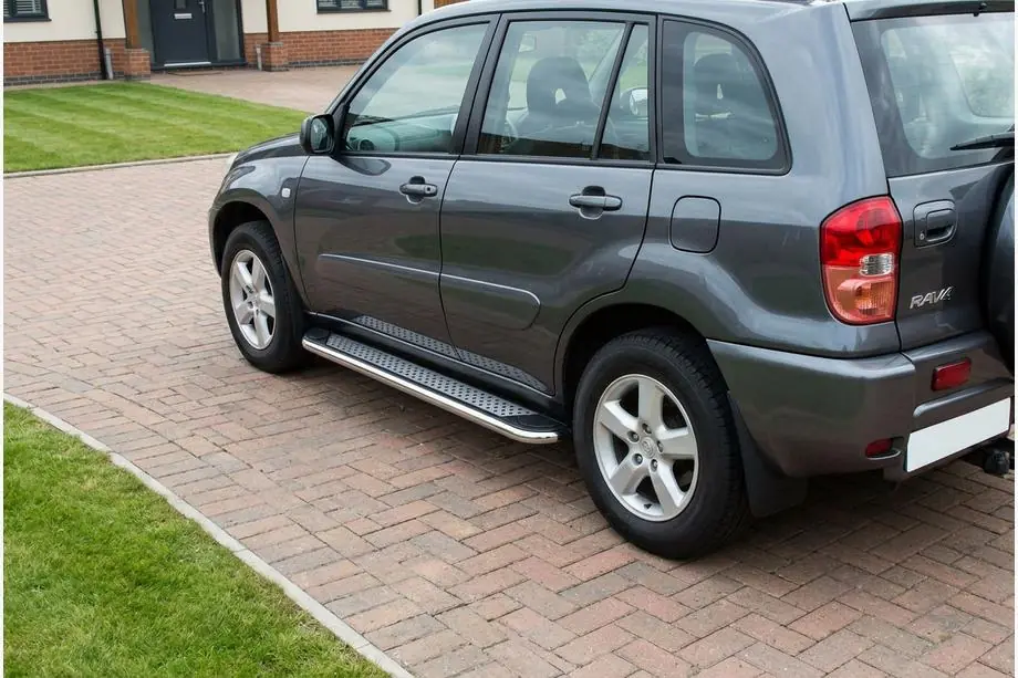 Toyota Rav 4 2001–2005 Bočné nášľapy Maydos V2 (2 ks, hliník/nehrdzavejúca oceľ) Image