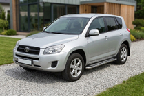 Toyota Rav 4 2006–2013 Bočné nášľapy Maydos V2 (2 ks, hliník/nehrdzavejúca oceľ) fotografia 1