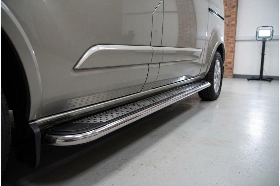 Ford Custom 2013–2022 Bočné nášľapy Maydos V2 (2 ks, hliník/nehrdzavejúca oceľ) Image